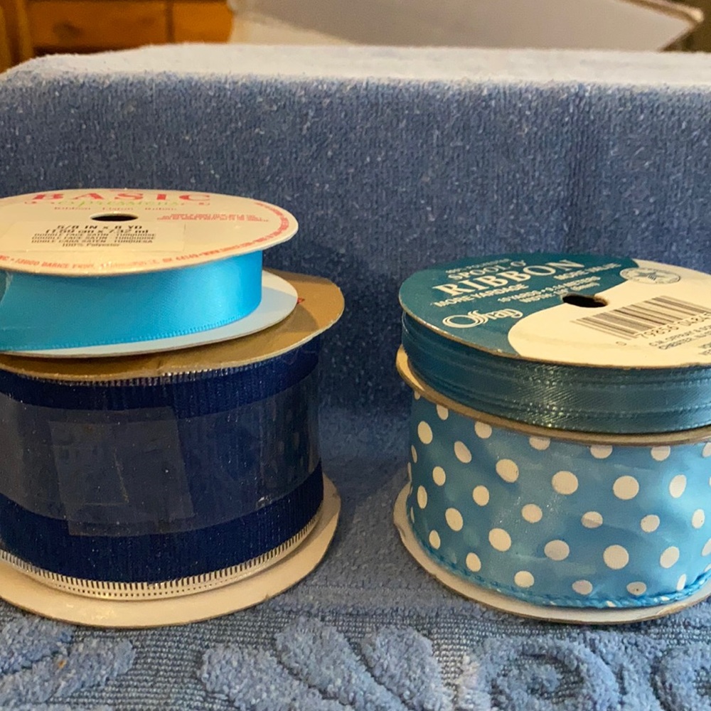 4 Rolls of Ribbon for crafts etc blues